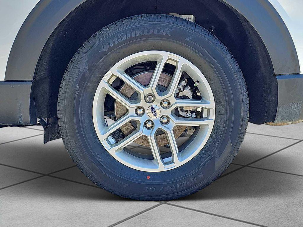 new 2025 Ford Explorer car, priced at $43,466