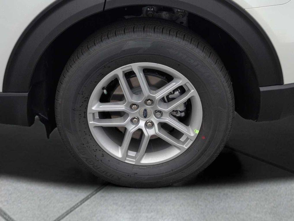 new 2025 Ford Explorer car, priced at $44,395
