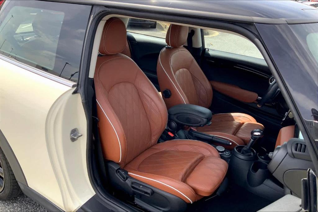 used 2019 MINI Hardtop car, priced at $19,240