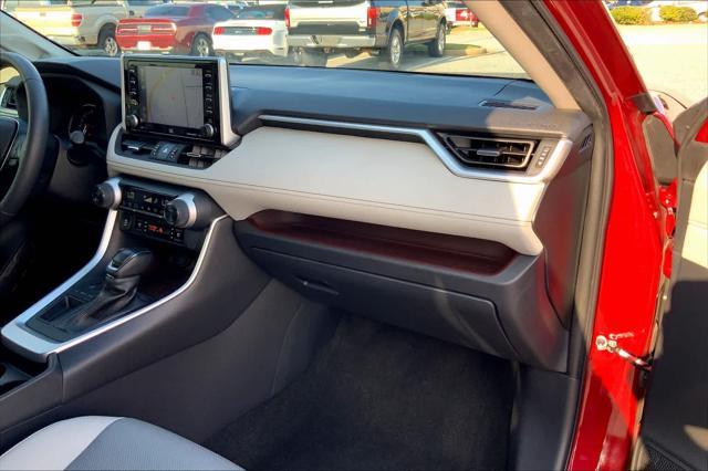 used 2020 Toyota RAV4 car, priced at $25,518