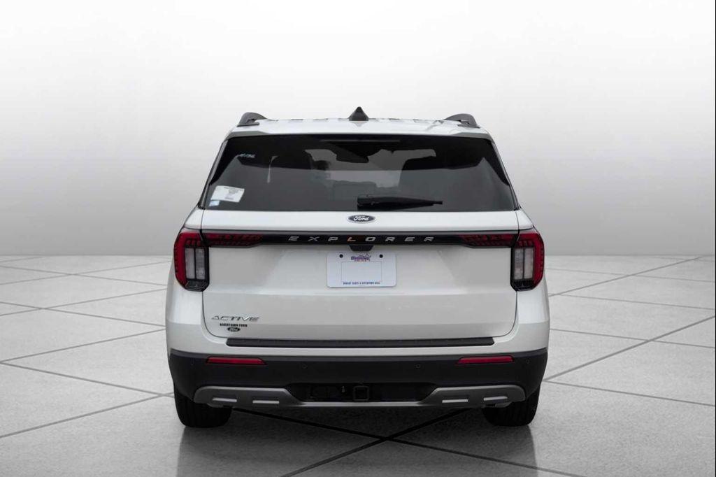 new 2025 Ford Explorer car, priced at $44,343