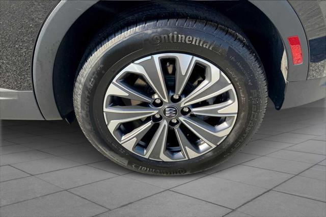 used 2024 Buick Envision car, priced at $27,696