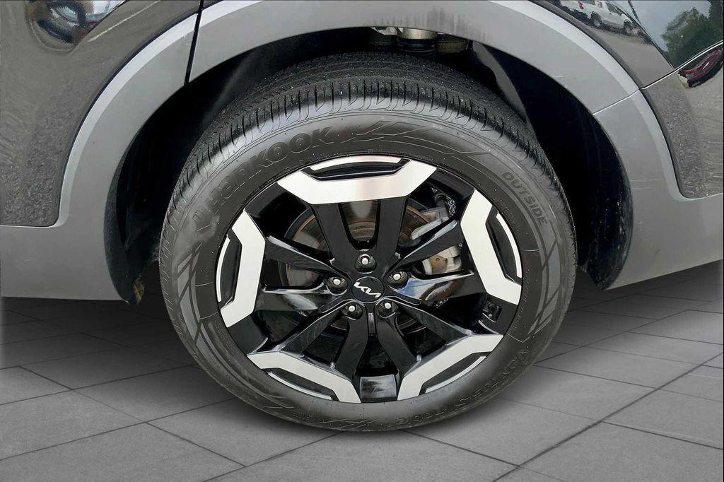 used 2024 Kia Telluride car, priced at $27,473