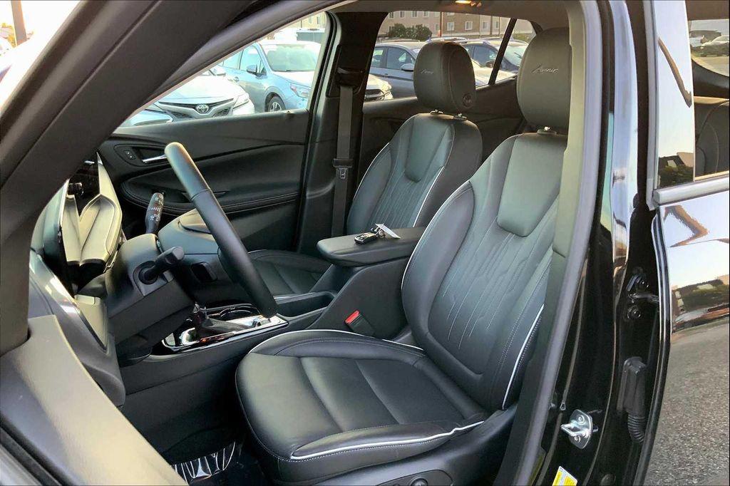used 2024 Buick Encore GX car, priced at $25,382