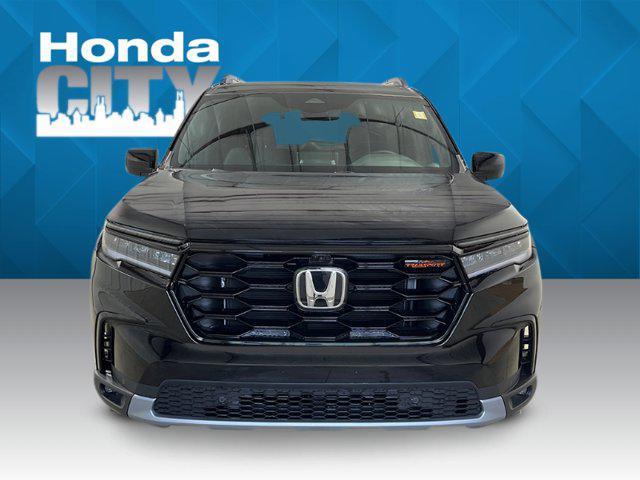 new 2025 Honda Pilot car, priced at $47,833