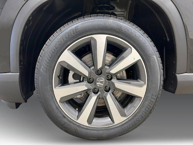 new 2025 Honda Pilot car, priced at $50,850