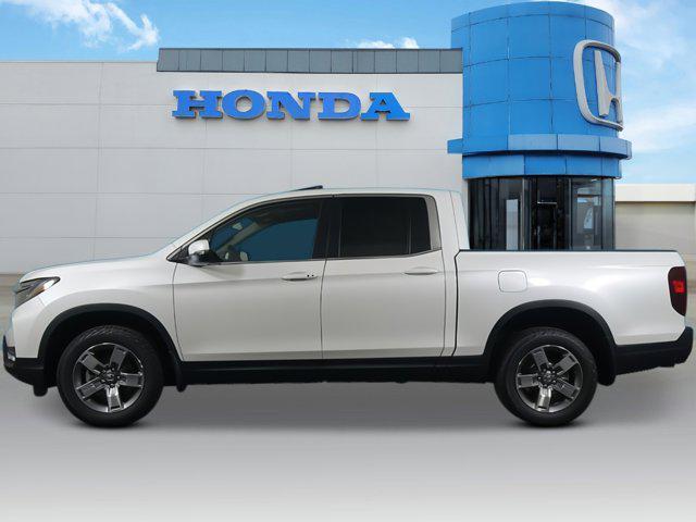 new 2025 Honda Ridgeline car, priced at $42,138