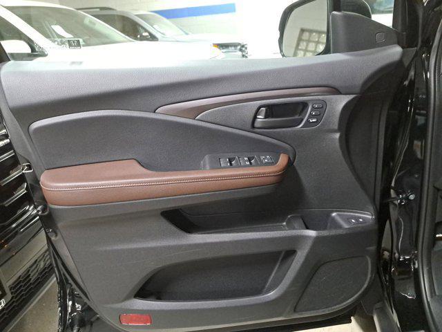 used 2025 Honda Passport car, priced at $39,597