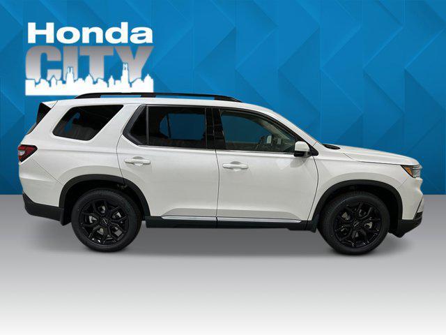 new 2025 Honda Pilot car, priced at $53,405