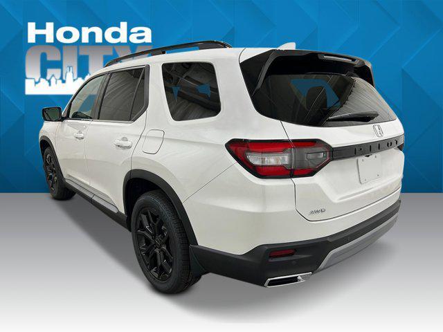 new 2025 Honda Pilot car, priced at $53,405