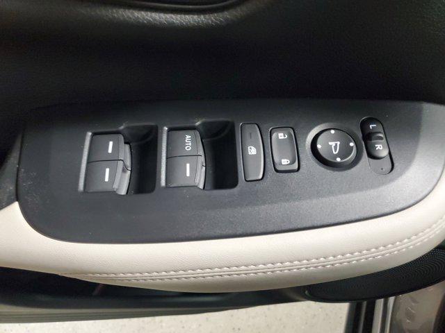 used 2025 Honda HR-V car, priced at $26,597