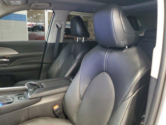 used 2025 Toyota Grand Highlander car, priced at $49,897