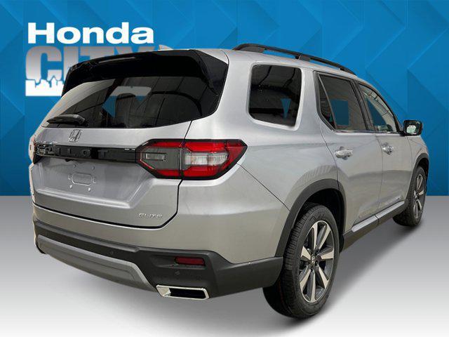 new 2025 Honda Pilot car, priced at $51,178