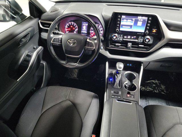 used 2022 Toyota Highlander car, priced at $30,987