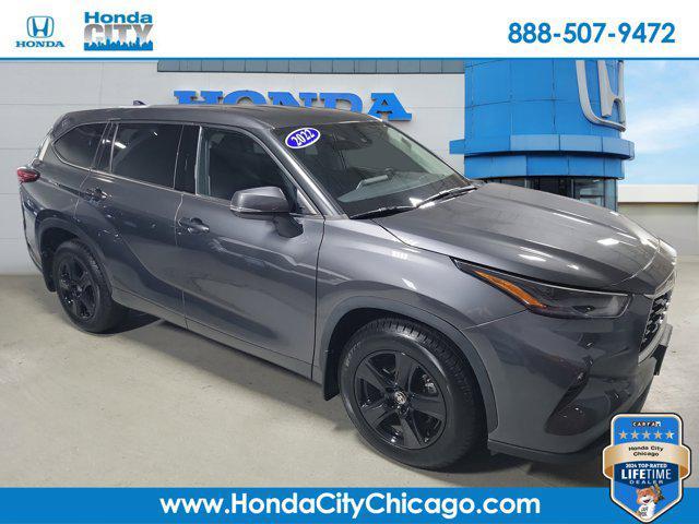 used 2022 Toyota Highlander car, priced at $30,987