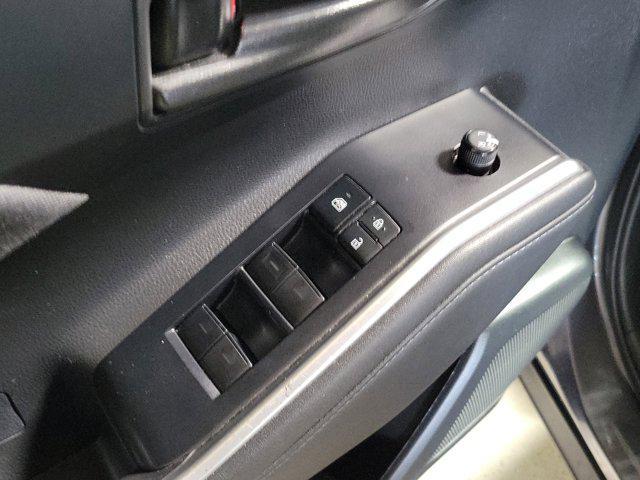 used 2022 Toyota Highlander car, priced at $30,987