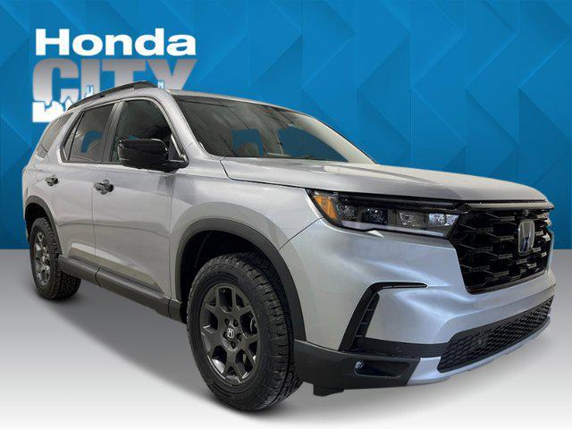 new 2025 Honda Pilot car, priced at $47,833