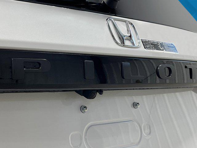 new 2025 Honda Pilot car, priced at $47,703