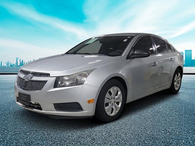 used 2014 Chevrolet Cruze car, priced at $3,897