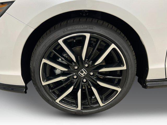 new 2025 Honda Accord Hybrid car, priced at $38,052