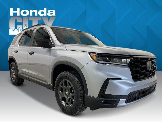 new 2025 Honda Pilot car, priced at $45,243