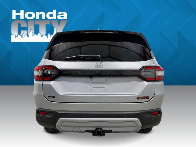 new 2025 Honda Pilot car, priced at $45,243