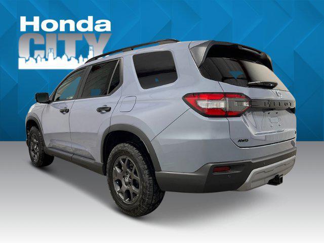 new 2025 Honda Pilot car, priced at $48,620
