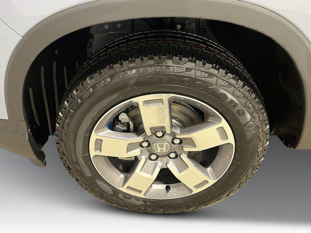 new 2025 Honda Ridgeline car, priced at $42,193