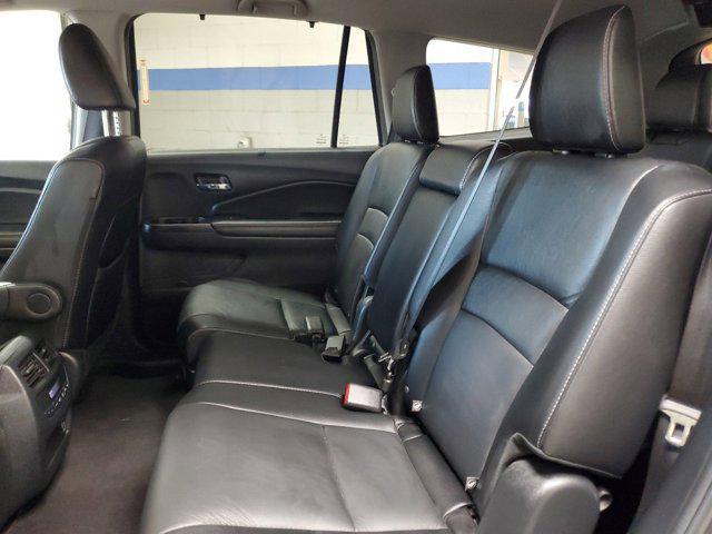 used 2022 Honda Pilot car, priced at $31,497