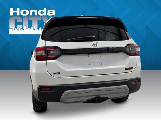 new 2025 Honda Pilot car, priced at $48,620