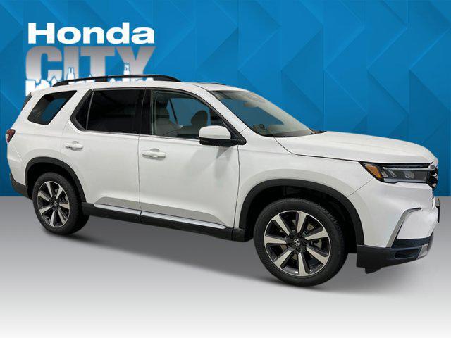 new 2025 Honda Pilot car, priced at $51,277