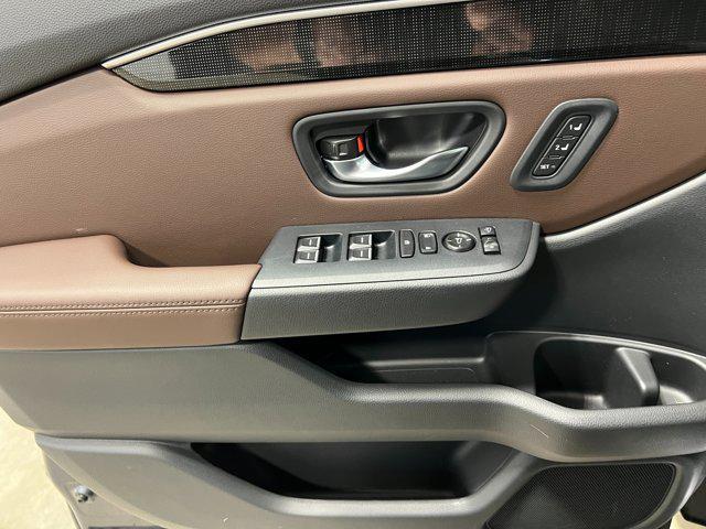 new 2025 Honda Pilot car, priced at $54,530