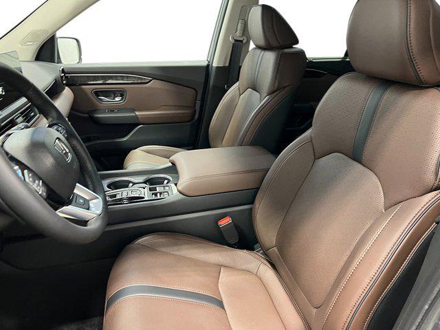 new 2025 Honda Pilot car, priced at $54,530