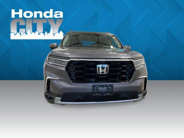 new 2025 Honda Pilot car, priced at $50,673