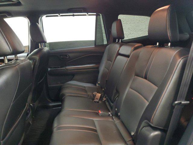 used 2022 Honda Pilot car, priced at $32,596