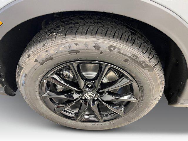 new 2026 Honda CR-V Hybrid car, priced at $39,960