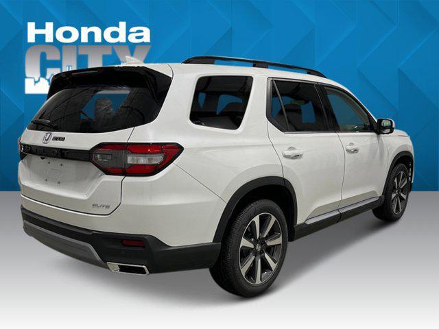 new 2025 Honda Pilot car, priced at $54,985