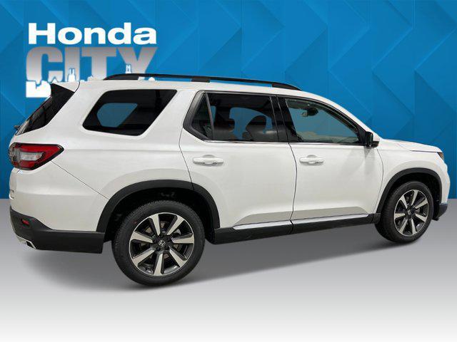 new 2025 Honda Pilot car, priced at $54,985