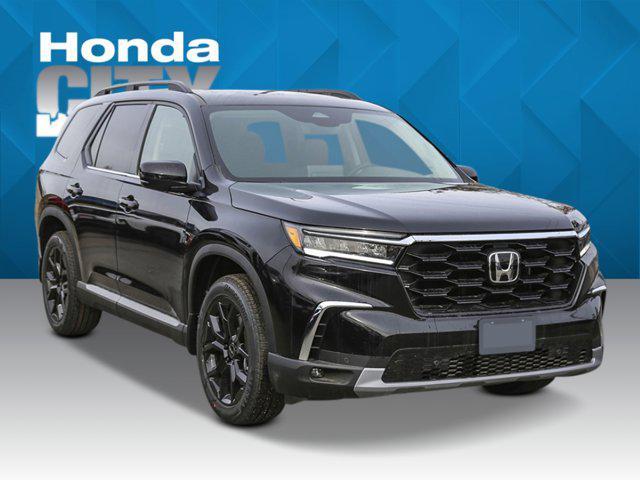 new 2025 Honda Pilot car, priced at $48,695
