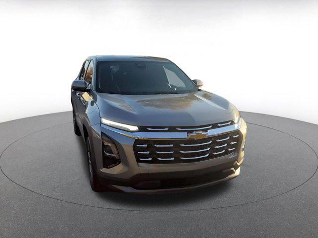 used 2025 Chevrolet Equinox car, priced at $25,431