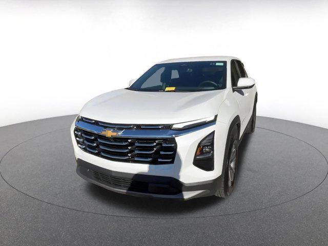 used 2025 Chevrolet Equinox car, priced at $25,839