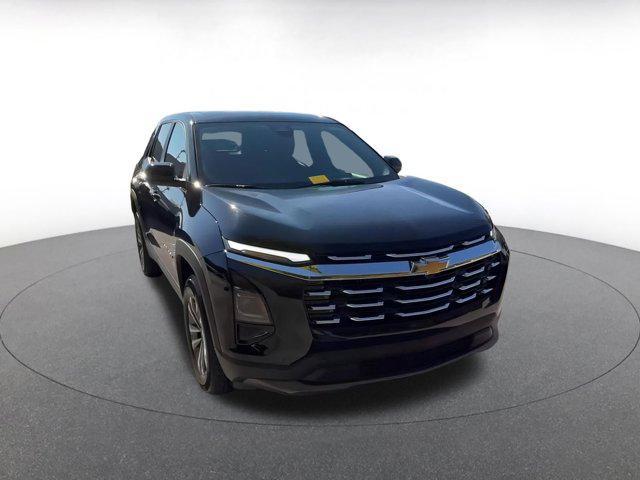 used 2025 Chevrolet Equinox car, priced at $25,976