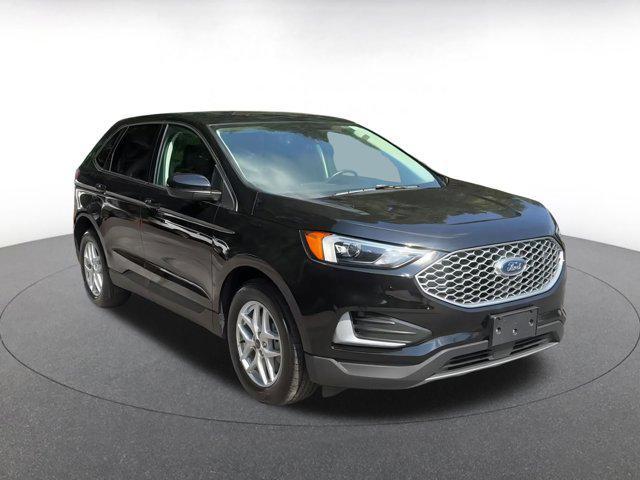 used 2024 Ford Edge car, priced at $25,925