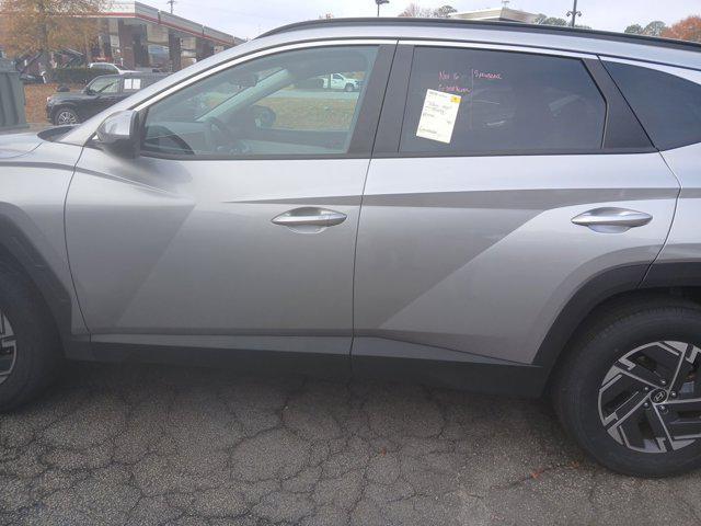 used 2025 Hyundai TUCSON Hybrid car, priced at $27,200