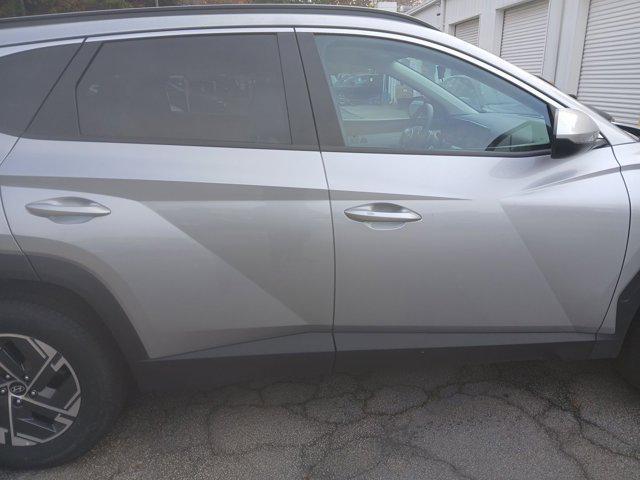 used 2025 Hyundai TUCSON Hybrid car, priced at $27,200
