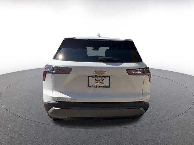 used 2025 Chevrolet Equinox car, priced at $26,062