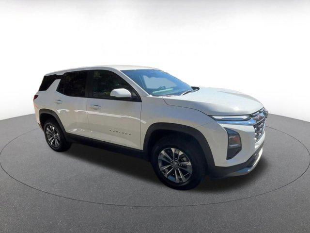 used 2025 Chevrolet Equinox car, priced at $26,062