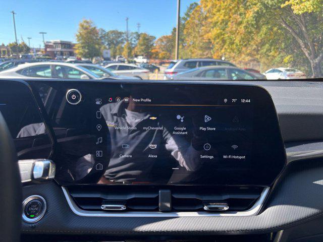 used 2025 Chevrolet Equinox car, priced at $26,062