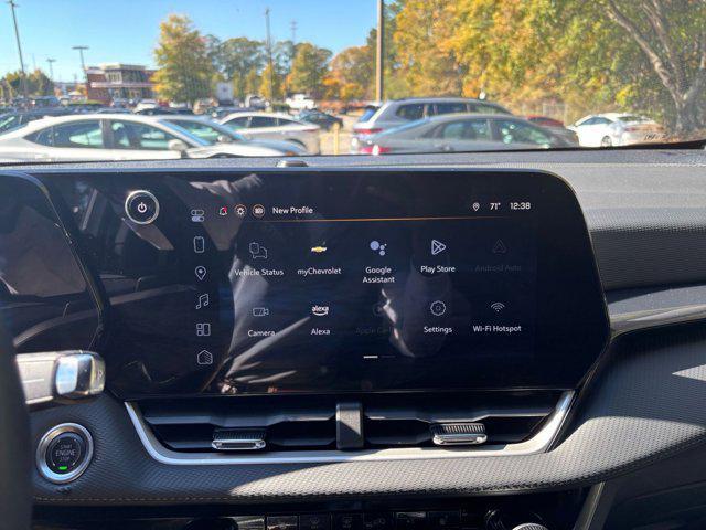 used 2025 Chevrolet Equinox car, priced at $26,062