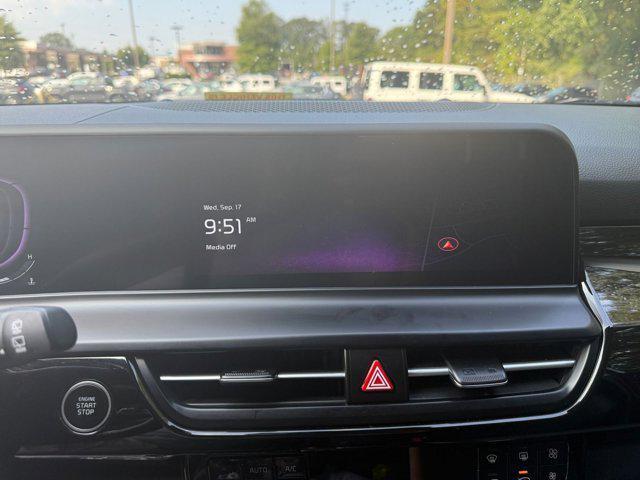 used 2025 Kia Seltos car, priced at $19,838